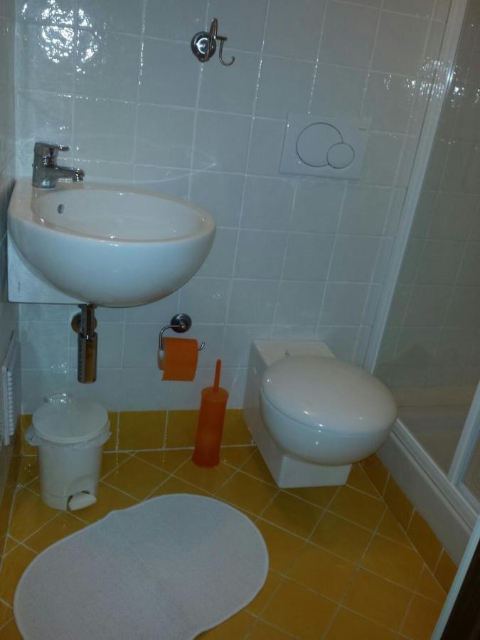 B&B Pietre Antiche Vezzi Portio Екстер'єр фото